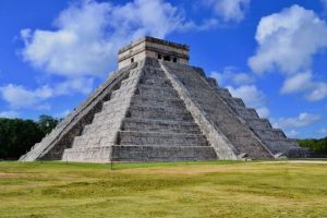 El Castillo, 10 story tall pyramid at Chichen Itza