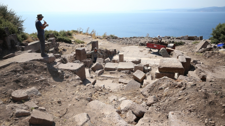 2,200-year-old Roman fountain remains were found in Assos excavation