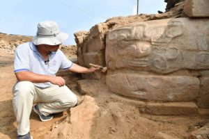 A king's face is discovered by archaeologists in a Chinese antique pyramid