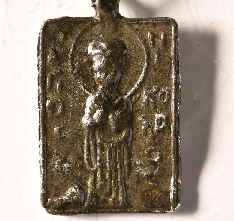 Necklace with the figure of St. Nicholas