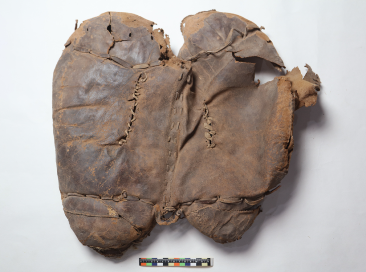 A woman's oldest riding saddle found in northwest China