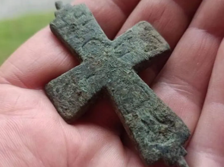 Rare relic of a medieval knight found in Poland.